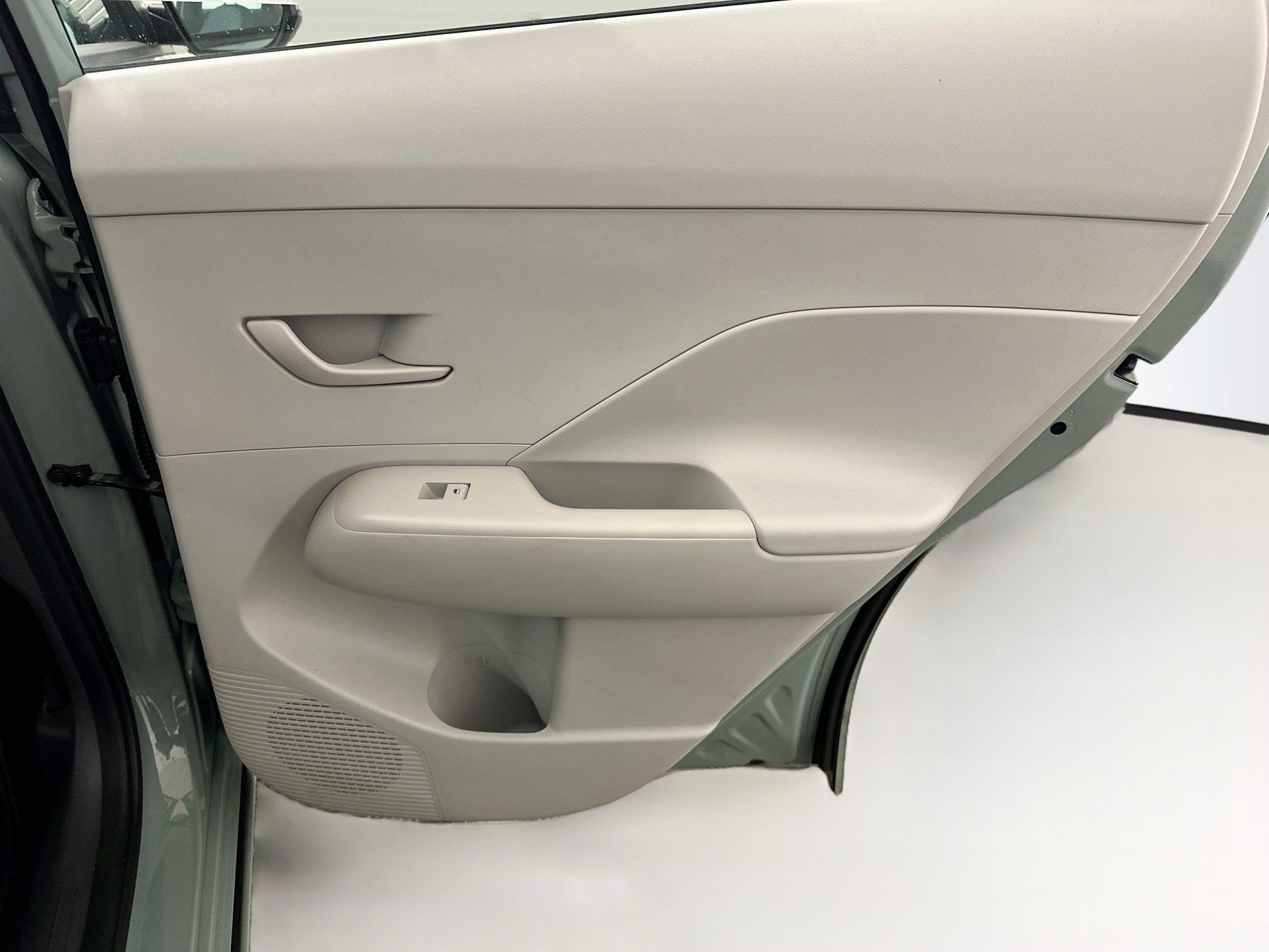 Used 2024 Hyundai Kona SE FWD image 31