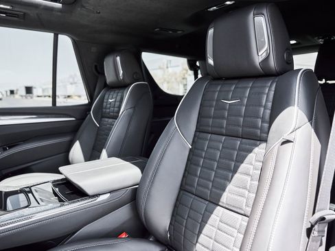 Used 2026 Cadillac Escalade V AWD/4WD image 53