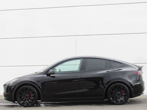 Used 2022 Tesla Model Y Performance AWD/4WD image 4