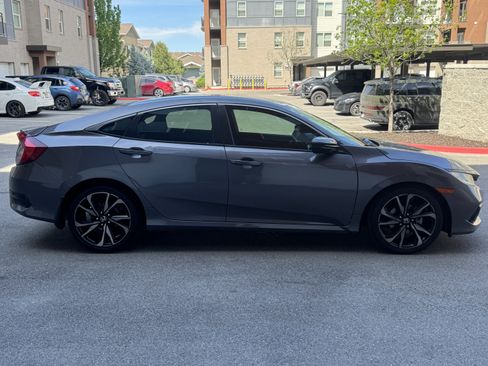 Used 2019 Honda Civic Sport image 6