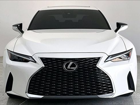Used 2024 Lexus IS 300 w/ Comfort Package RWD image 3
