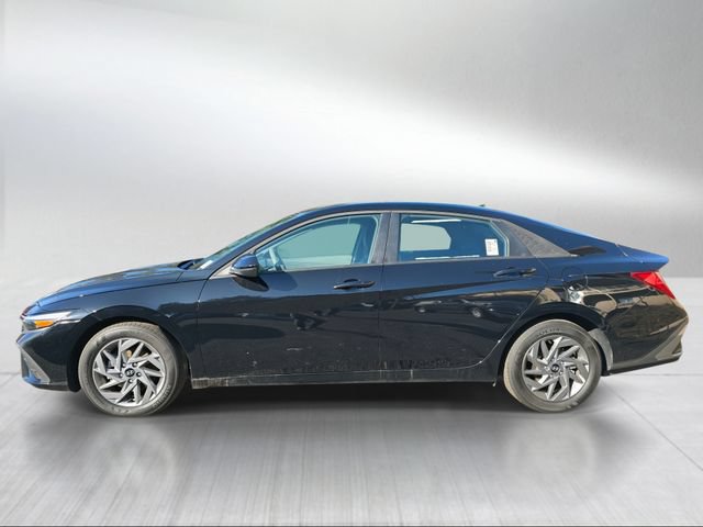 Certified 2025 Hyundai Elantra Hybrid FWD image 6