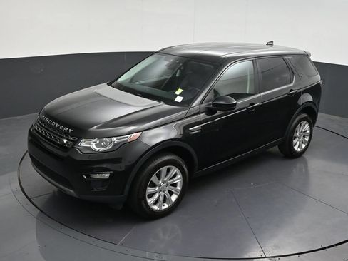 Used 2018 Land Rover Discovery Sport SE AWD/4WD image 14