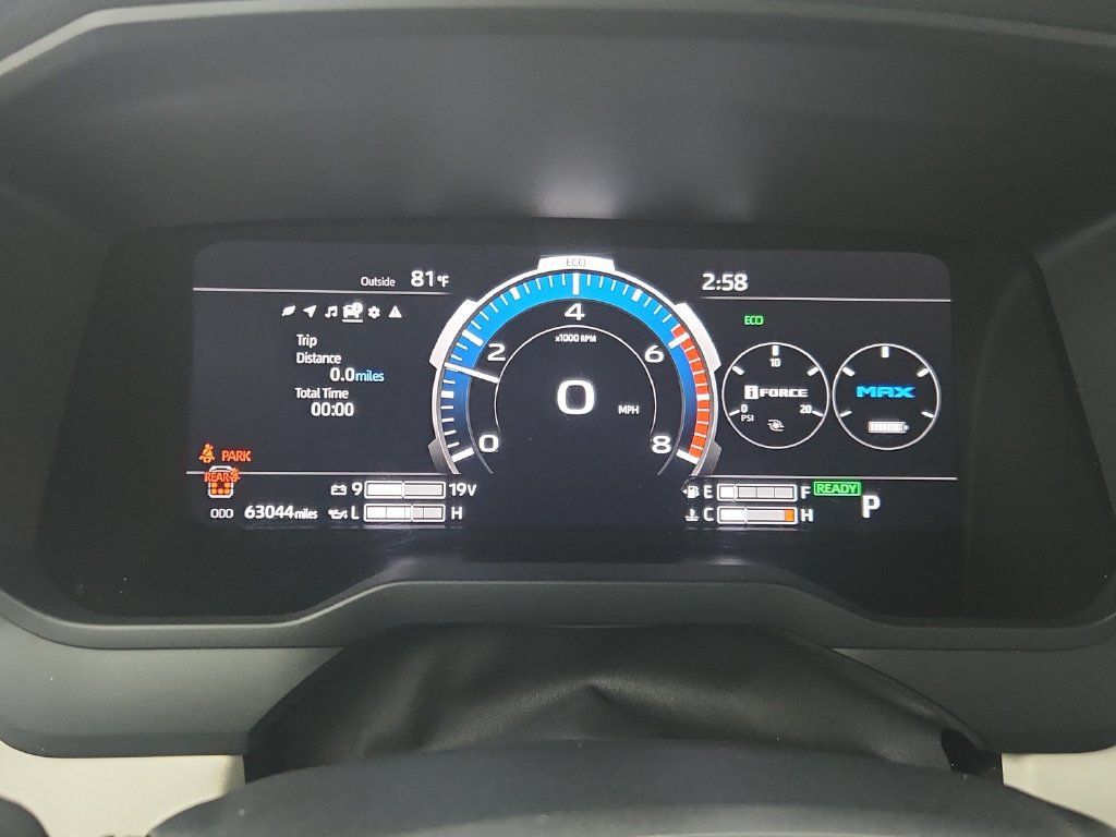 Used 2023 Toyota Sequoia Capstone AWD/4WD image 25