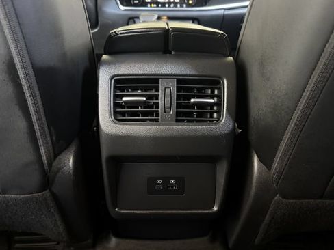 Used 2021 Nissan Rogue SV w/ Premium Package AWD/4WD image 19