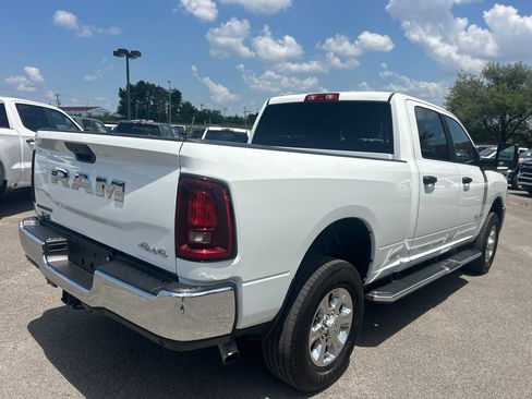 Certified 2026 RAM 2500 Big Horn AWD/4WD image 5