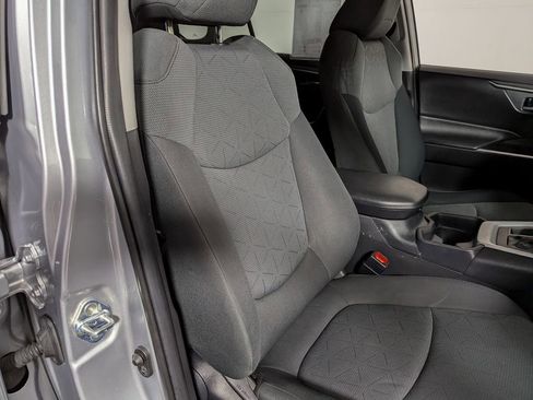 Used 2020 Toyota RAV4 XLE w/ Convenience Package AWD/4WD image 28