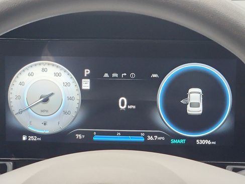 Certified 2024 Hyundai Elantra SEL FWD image 14