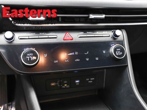 Used 2025 Hyundai Sonata SEL FWD image 19