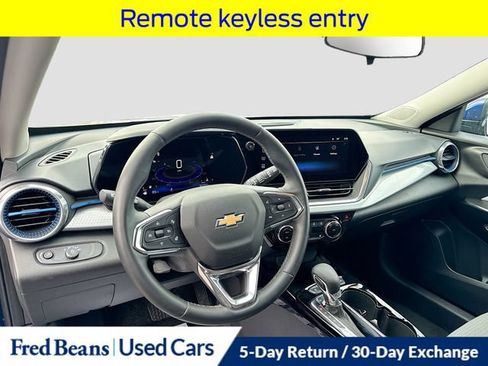 Used 2024 Chevrolet Trax LT w/ Driver Confidence Package FWD image 12