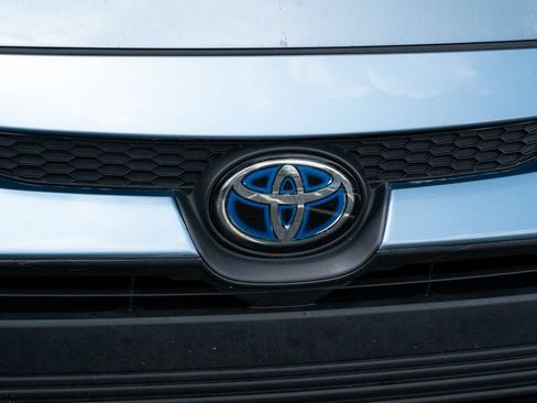 Used 2023 Toyota Corolla LE FWD image 6