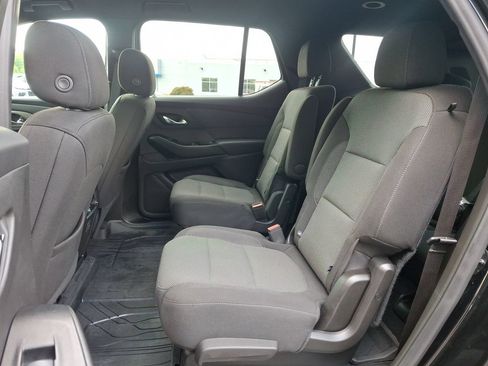 Certified 2023 Chevrolet Traverse LT FWD image 20