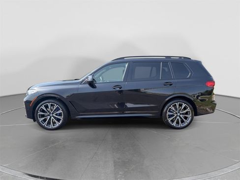 Used 2021 BMW X7 M50i AWD/4WD image 2