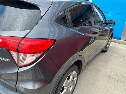 Used 2016 Honda HR-V LX image 6