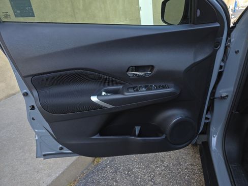 Used 2024 Nissan Kicks SV w/ Exterior Package FWD image 18