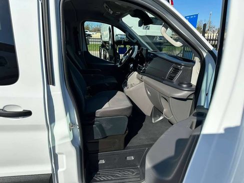 Used 2023 Ford Transit 350 XLT image 16