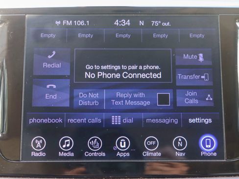 Used 2017 Chrysler Pacifica Touring-L FWD image 35