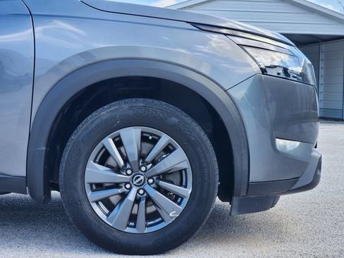 Used 2023 Nissan Pathfinder S FWD image 9