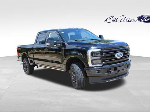 New 2026 Ford F250 Platinum AWD/4WD image 2