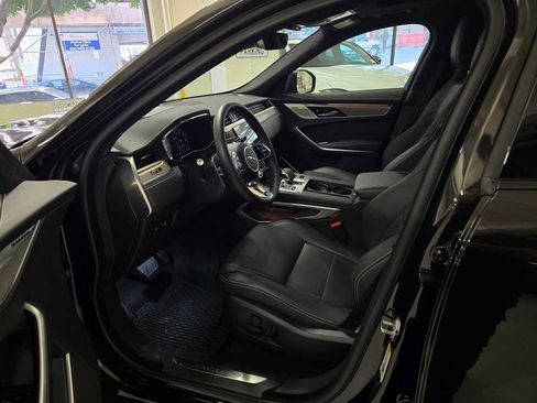 Used 2026 Jaguar F-PACE R-Dynamic S AWD/4WD image 21
