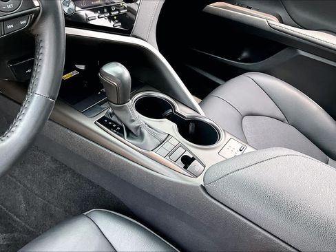 Used 2023 Toyota Camry XSE FWD image 16