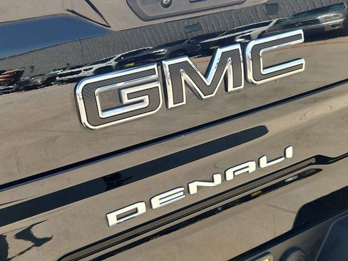 Certified 2025 GMC Sierra 1500 Denali w/ Denali Reserve Package AWD/4WD image 3