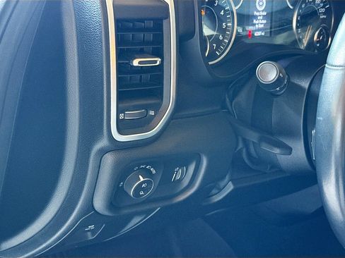 Used 2020 RAM 1500 Big Horn AWD/4WD image 11