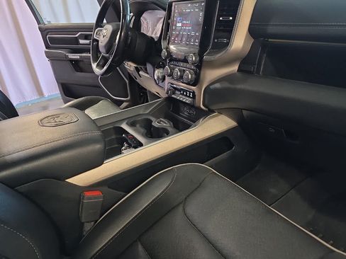 Used 2020 RAM 1500 Laramie AWD/4WD image 17