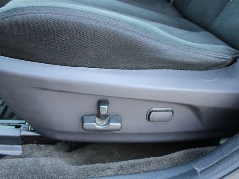 Used 2014 Subaru Legacy 2.5i Premium AWD/4WD image 13