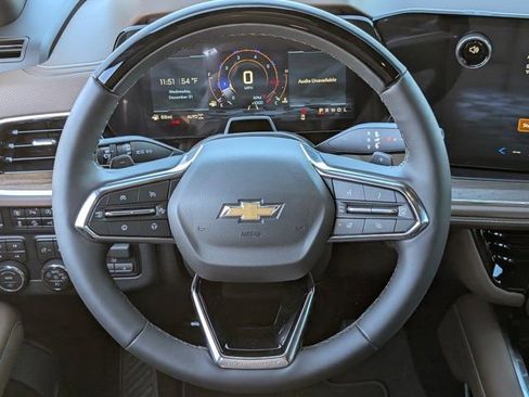 New 2026 Chevrolet Suburban High Country image 12