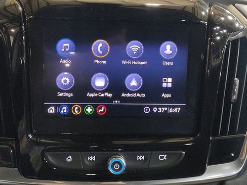 Used 2020 Chevrolet Traverse LT image 25