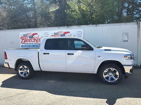 New 2026 RAM 1500 4x4 Crew Cab image 2