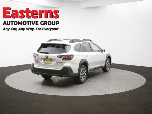 Used 2024 Subaru Outback Premium AWD/4WD image 34