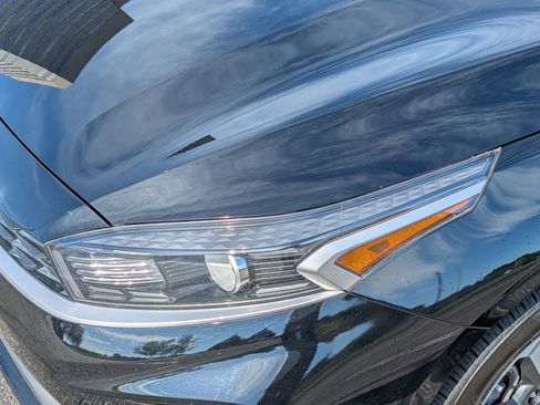 Certified 2024 Kia Forte LXS w/ LXS Technology Package FWD image 16