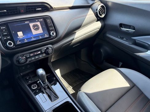 Used 2025 Nissan Kicks SV FWD image 20