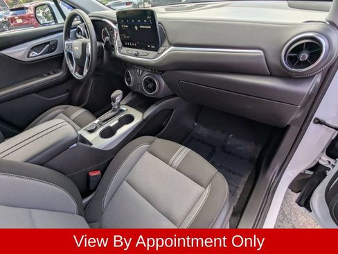 Used 2025 Chevrolet Blazer LT FWD image 33