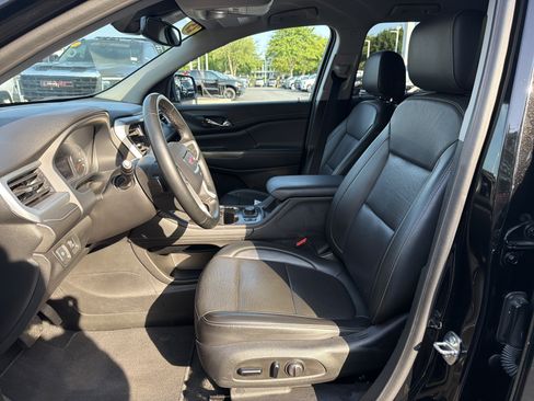 Used 2023 GMC Acadia SLT AWD/4WD image 16