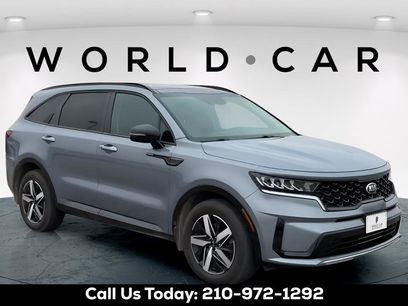 Used 2021 Kia Sorento S w/ Panoramic Sunroof Package