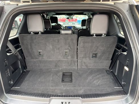 Used 2021 Ford Expedition Limited AWD/4WD image 8