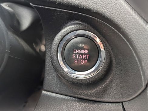 Used 2019 Subaru Ascent Premium AWD/4WD image 31