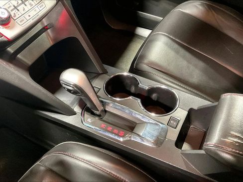 Used 2014 GMC Terrain SLT w/ Cargo Package image 17