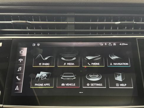Used 2020 Audi Q8 Premium Plus w/ Premium Plus Package AWD/4WD image 21