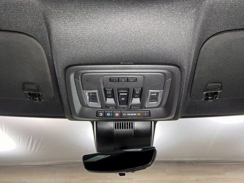 Used 2024 GMC Sierra 1500 AT4 w/ Technology Package image 20