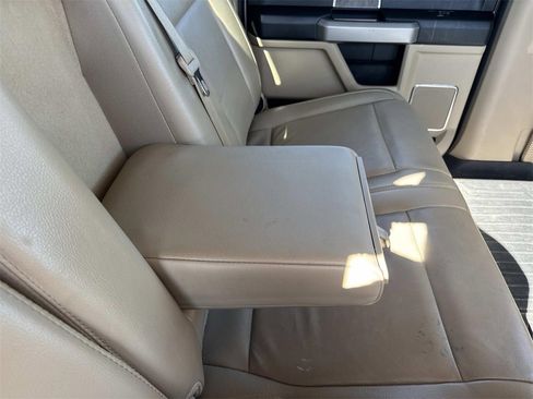 Used 2017 Ford F250 Lariat w/ Chrome Package image 23