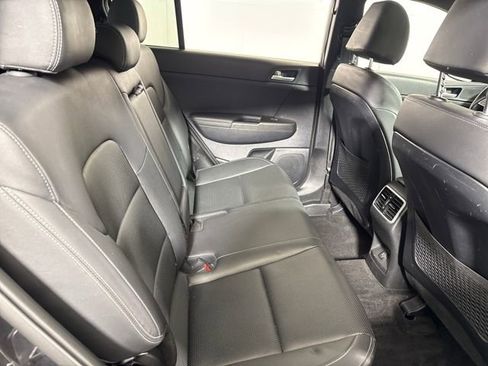 Used 2022 Kia Sportage Nightfall Edition image 15