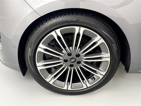 Used 2024 Land Rover Range Rover Sport Dynamic SE image 31