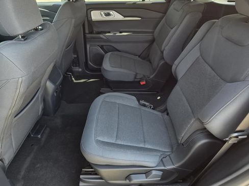 New 2026 Ford Explorer Active RWD image 27