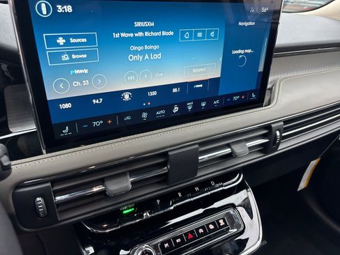 New 2026 Lincoln Corsair Premiere image 21