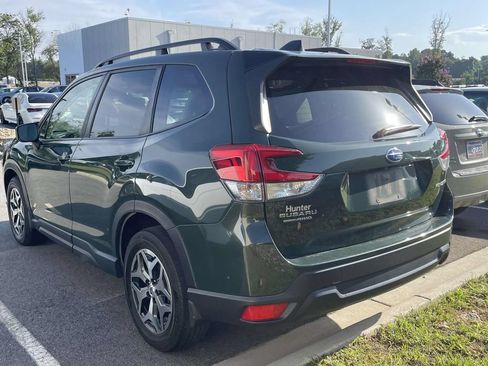 Used 2024 Subaru Forester Premium AWD/4WD image 3
