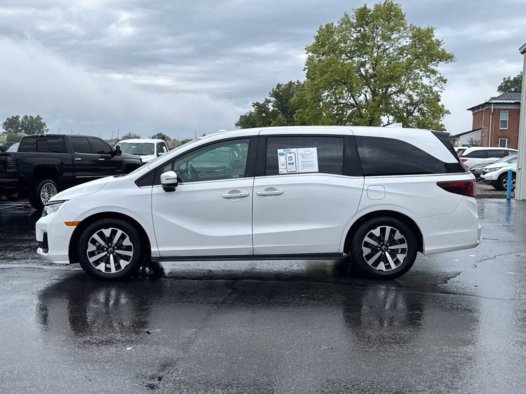 Certified 2026 Honda Odyssey EX-L image 4